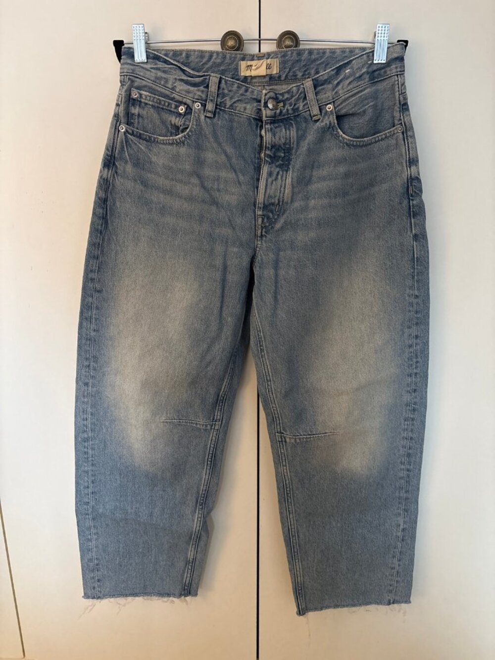 Madewell Darted Barrel Leg Jeans, Raw Hem, Light Wash, Size 28